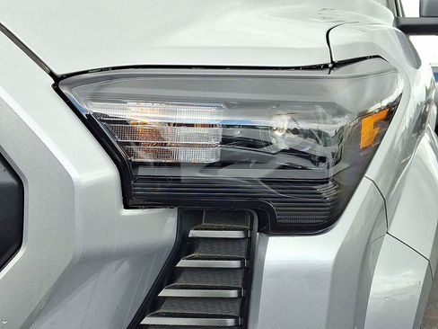 New 2026 Toyota Tacoma SR5 AWD/4WD image 20