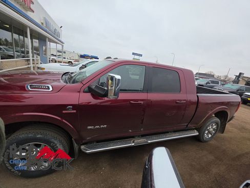 Used 2022 RAM 2500 Laramie image 1