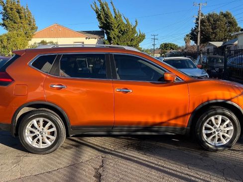 Used 2017 Nissan Rogue SV image 7