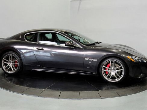 Used 2018 Maserati GranTurismo Sport RWD image 8