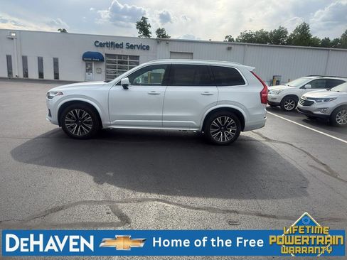 Used 2022 Volvo XC90 T6 Momentum w/ Advanced Package AWD/4WD image 3