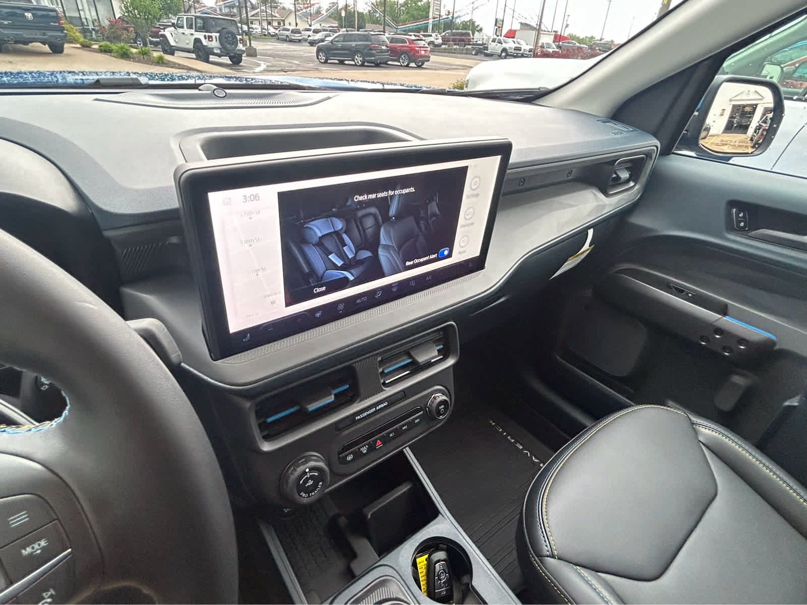 New 2025 Ford Maverick Lobo AWD/4WD image 70