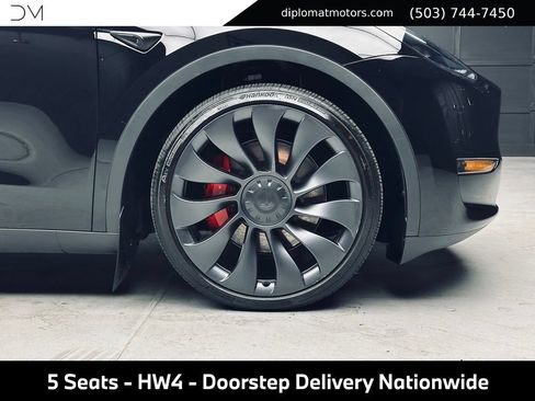 Used 2024 Tesla Model Y Performance AWD/4WD image 40
