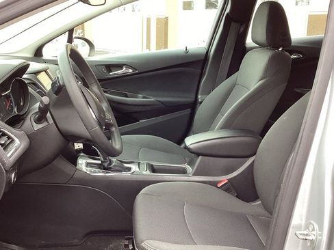 Used 2016 Chevrolet Cruze LT image 9