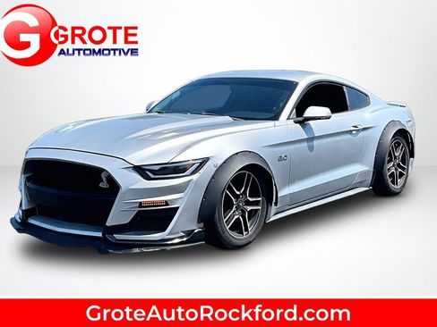 Used 2017 Ford Mustang GT RWD image 1