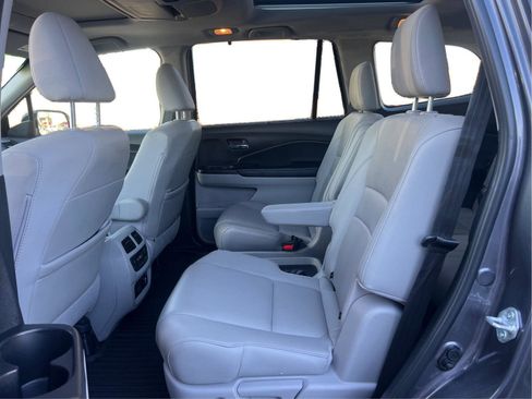 Used 2021 Honda Pilot Elite image 13