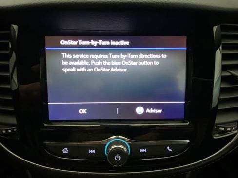 Used 2020 Chevrolet Trax LT FWD image 18