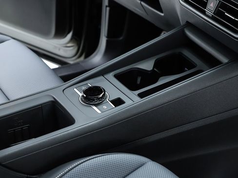 New 2026 Volkswagen Tiguan SE R-Line image 34