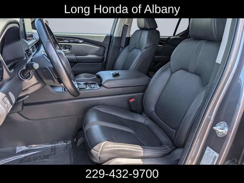 Used 2025 Honda Pilot EX-L image 16
