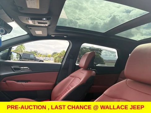 Used 2023 Kia Sportage SX FWD image 5