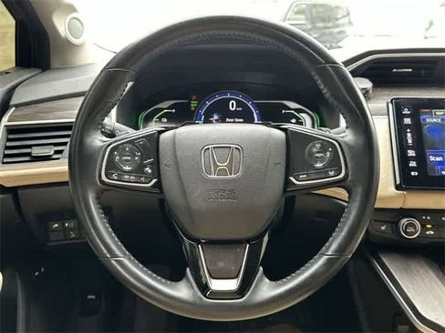 Used 2020 Honda Clarity Touring image 6