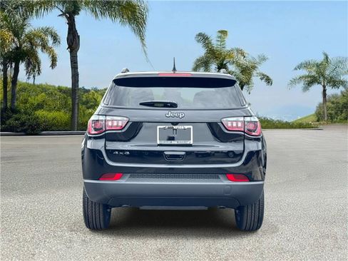 New 2026 Jeep Compass Latitude AWD/4WD image 5