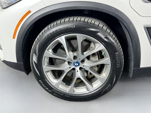 Used 2023 BMW X5 xDrive45e w/ Executive Package image 30