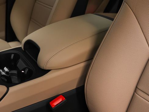 New 2026 Porsche Cayenne image 34