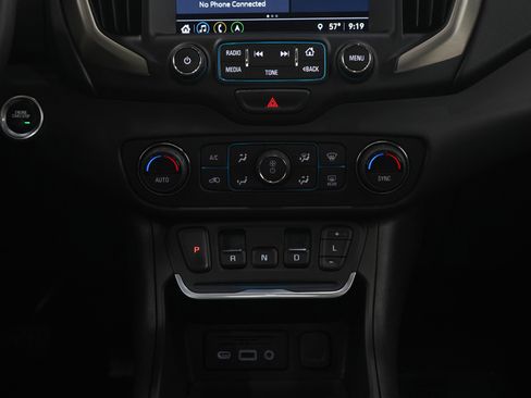 Used 2018 GMC Terrain Denali w/ GMC Pro Grade Package AWD/4WD image 16