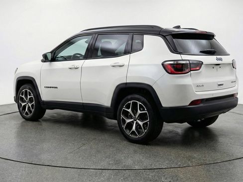 Used 2025 Jeep Compass Limited AWD/4WD image 6