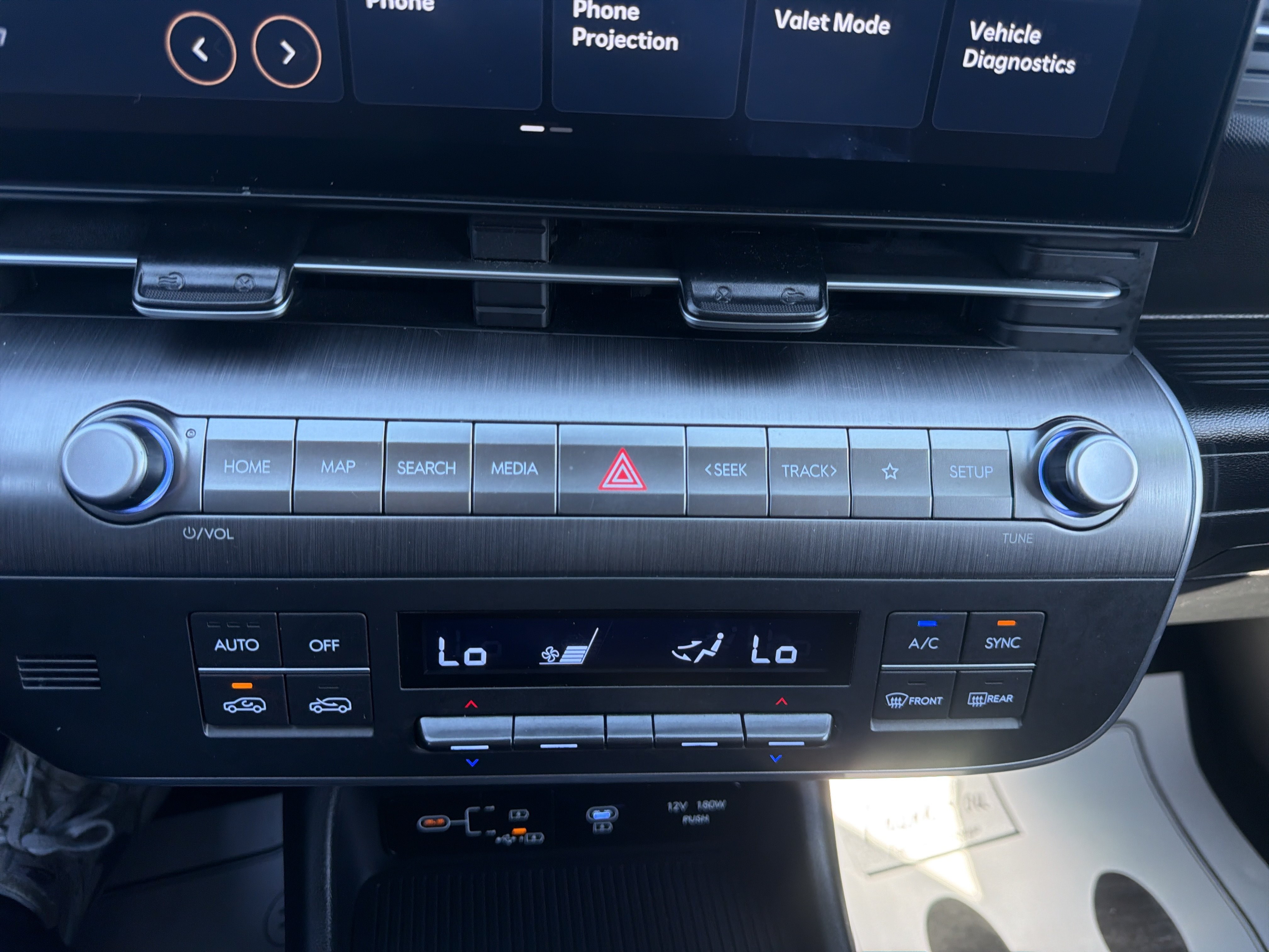 Used 2025 Hyundai Kona SEL FWD image 28