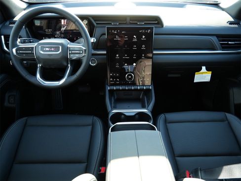 New 2026 GMC Terrain Elevation w/ Elevation Premium Package image 2