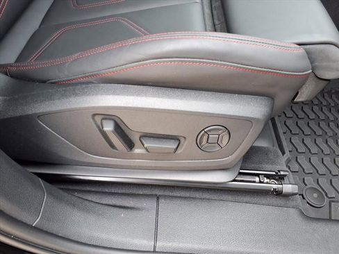 Used 2025 Audi Q3 2.0T Premium Plus AWD/4WD image 10