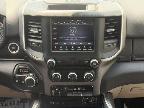 Used 2019 RAM 1500 Big Horn AWD/4WD image 13