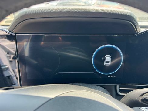 Used 2025 Hyundai Elantra SEL FWD image 25