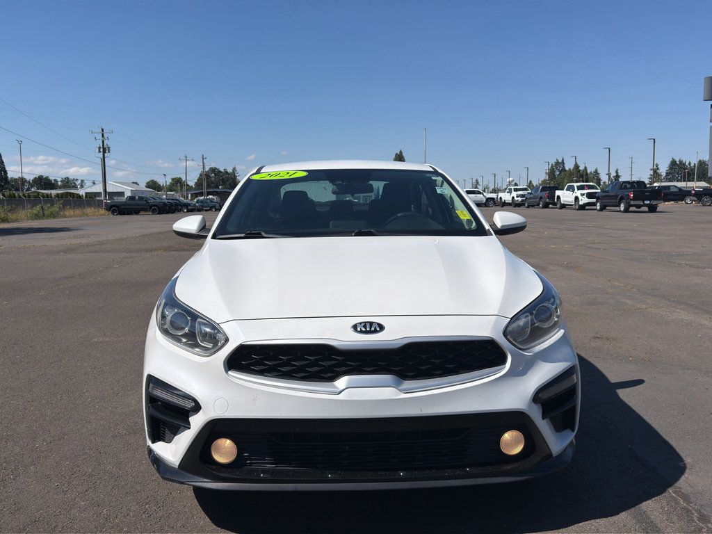 Used 2021 Kia Forte LXS FWD image 2