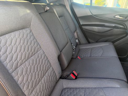 Used 2019 Chevrolet Equinox LT FWD image 29