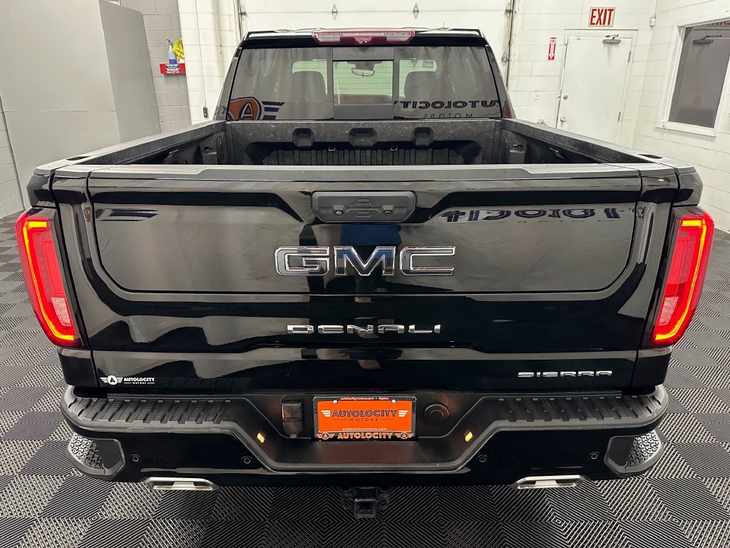 Used 2023 GMC Sierra 1500 Denali Ultimate AWD/4WD image 8