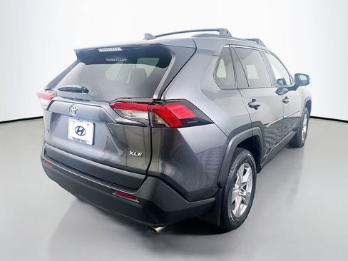 Used 2023 Toyota RAV4 XLE w/ Convenience Package FWD image 5
