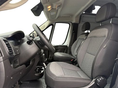 New 2026 RAM ProMaster 2500 w/ Premium Convenience Group image 9