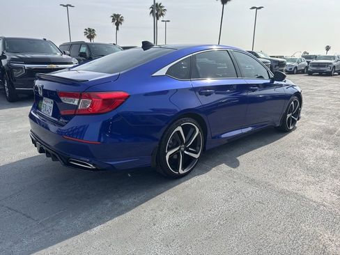Used 2022 Honda Accord Sport image 4