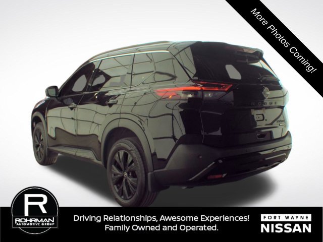 Used 2023 Nissan Rogue SV w/ SV Premium B Package AWD/4WD image 3