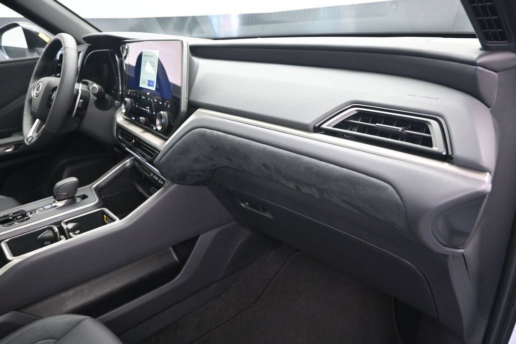 New 2026 Lexus TX 500h AWD w/ Technology Package image 25