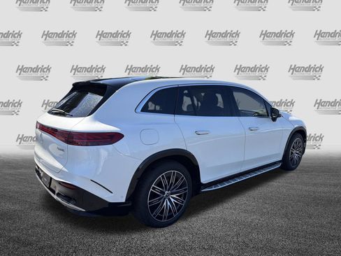 Used 2023 Mercedes-Benz EQS 580 4MATIC SUV image 10