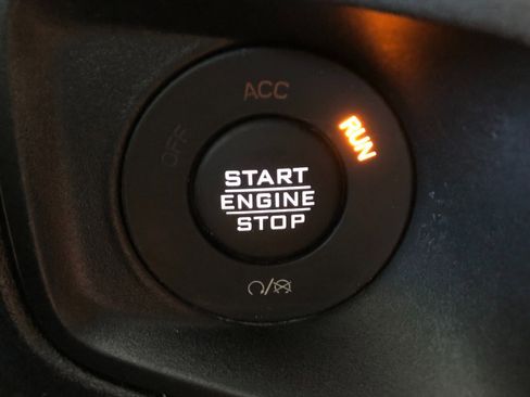 Used 2024 Jeep Wrangler Sport S image 32