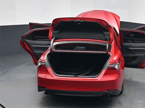 Used 2023 Toyota Camry XLE w/ Navigation Package image 28