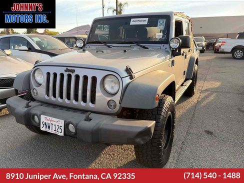 Used 2014 Jeep Wrangler Unlimited Sport w/ Connectivity Group AWD/4WD image 1