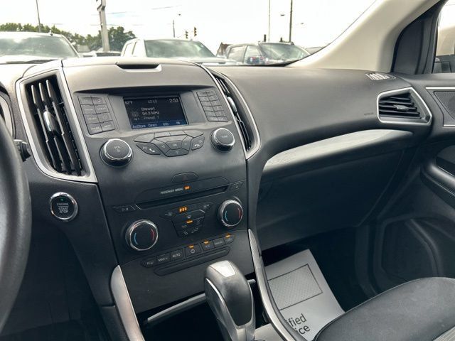 Used 2017 Ford Edge SEL AWD/4WD image 39
