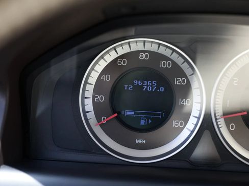Used 2013 Volvo XC60 3.2 Premier Plus FWD image 46