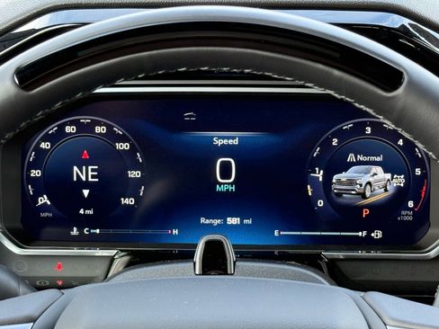 New 2026 Chevrolet Silverado 1500 High Country w/ High Country Premium Package AWD/4WD image 15