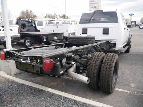 New 2026 RAM 5500 Tradesman AWD/4WD image 7