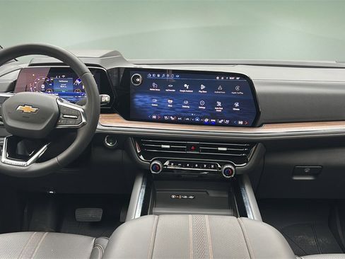 Used 2025 Chevrolet Tahoe High Country w/ Sun And Tow Package image 19