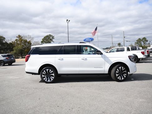 New 2026 Ford Expedition Max Platinum w/ Driver's Package image 2
