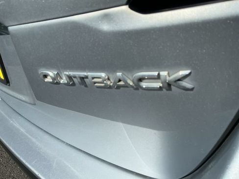 Used 2021 Subaru Outback AWD/4WD image 29