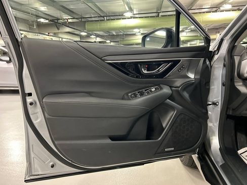 Used 2020 Subaru Outback Limited XT AWD/4WD image 9