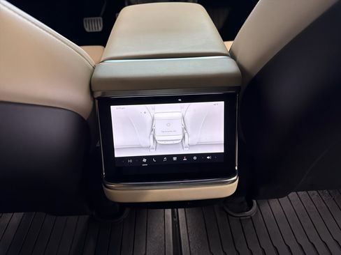 Used 2021 Tesla Model S Plaid image 28