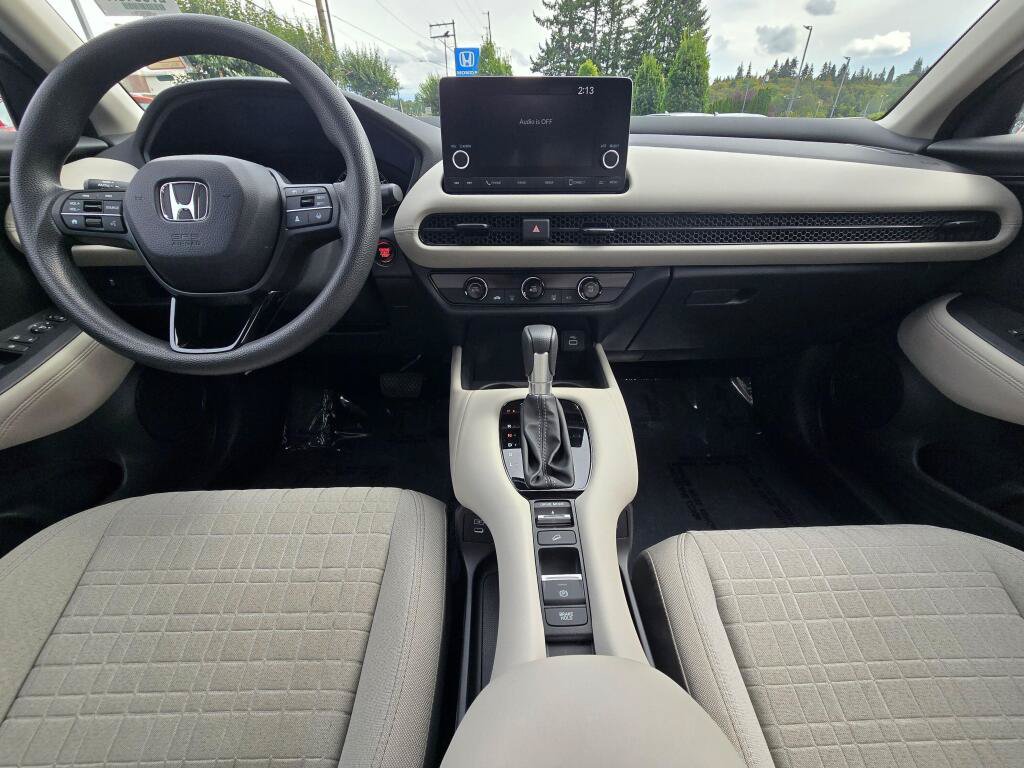 Certified 2024 Honda HR-V LX image 2