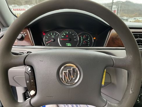 Used 2007 Buick LaCrosse CX image 11