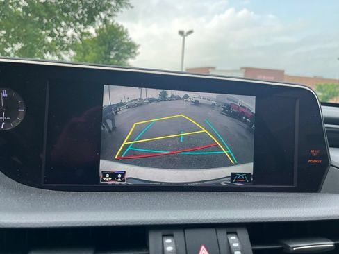 Used 2020 Lexus ES 350 w/ Premium Package FWD image 9