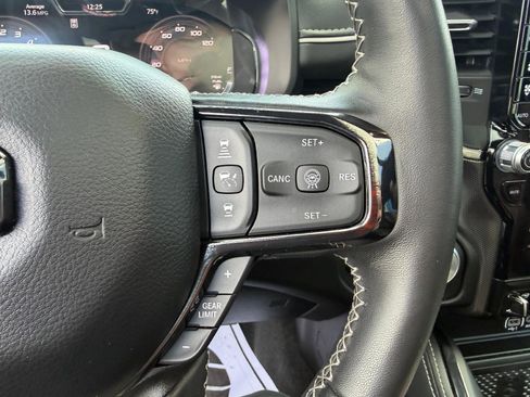 Used 2025 RAM 1500 Limited AWD/4WD image 24